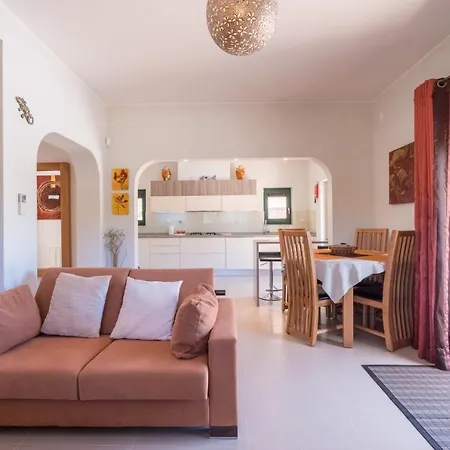 فيلة Vale De Boi 01 By Destination Algarve بودينز